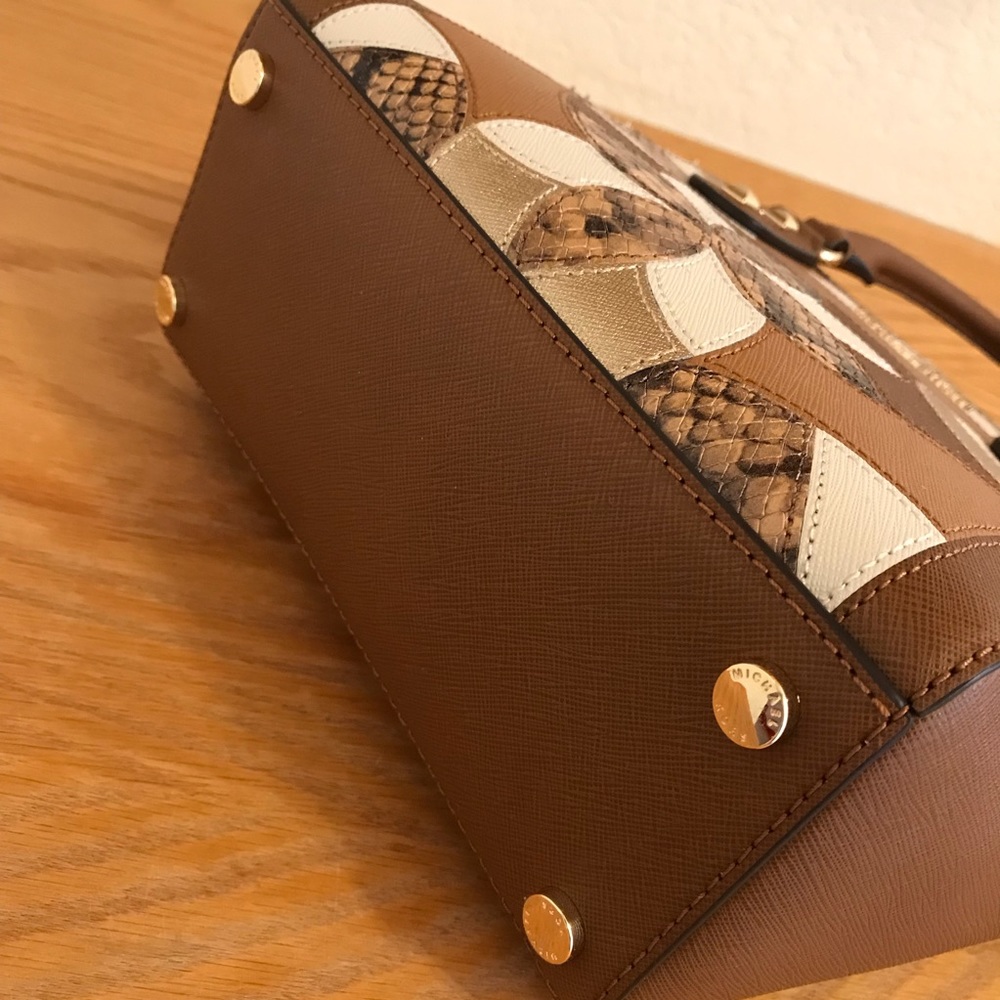 Michael Kors Sandrine small luggage patchwork bag - Picture 7 of 8